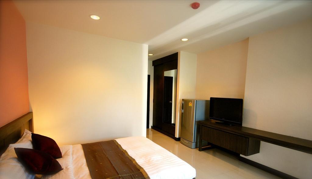 Baan Mina Aparthotel Bangkok Rum bild